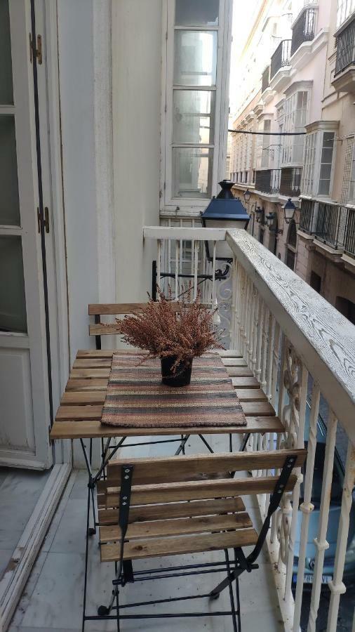Apartamento El Gaditano Errante Cadiz Luaran gambar